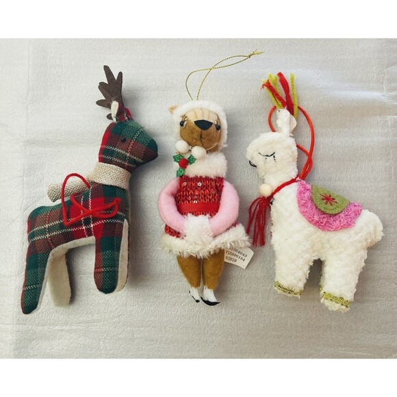 Lot of 3 Fabric Christmas Ornaments White Alpaca Plaid Reindeer Target Reindeer - Picture 1 of 7